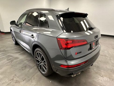 Used 2023 Audi SQ5 Prestige w/ Prestige Package image 2