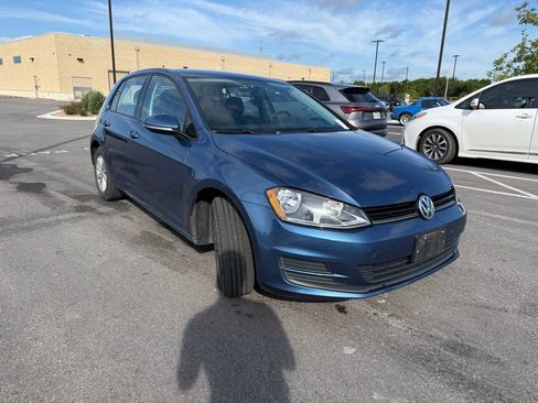 Used 2016 Volkswagen Golf S FWD image 3