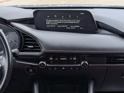 Used 2022 MAZDA MAZDA3 s image 26