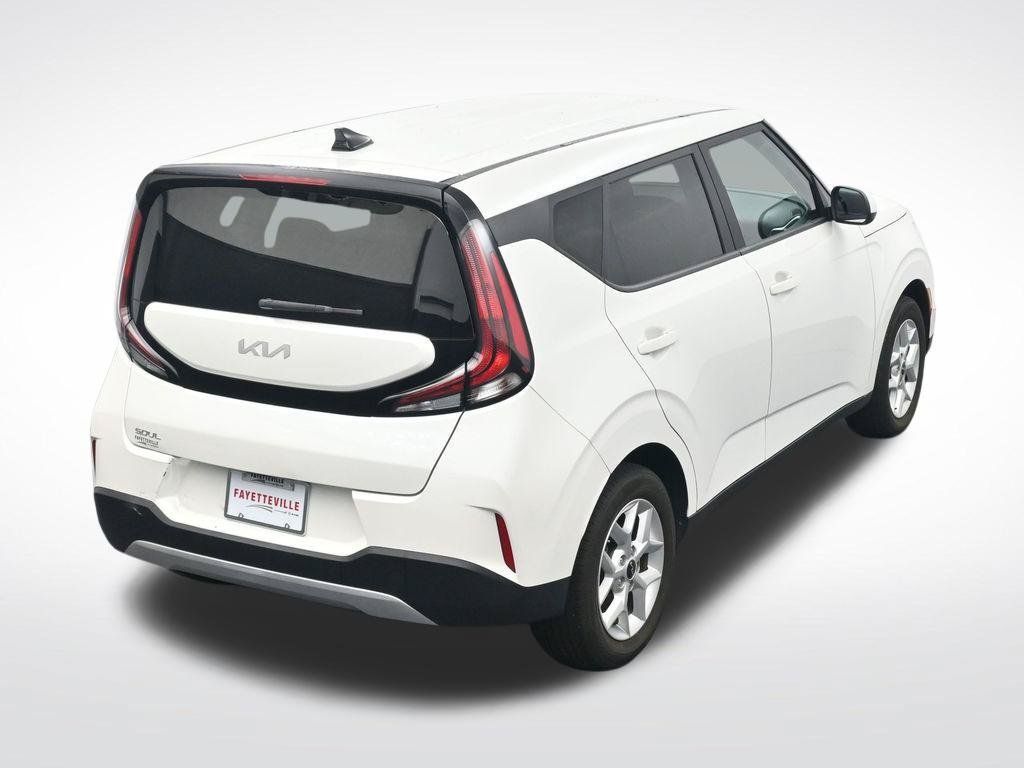 Used 2023 Kia Soul LX w/ Option Group 015 FWD image 25