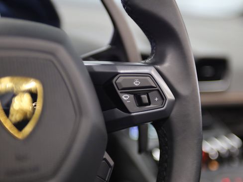 Used 2016 Lamborghini Huracan LP 610-4 image 24