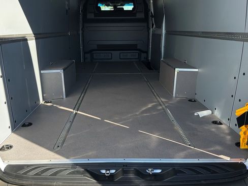 New 2025 Mercedes-Benz Sprinter 2500 image 9