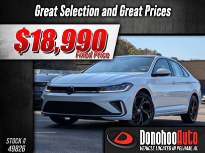 Used 2025 Volkswagen Jetta SE w/ Sunroof Package