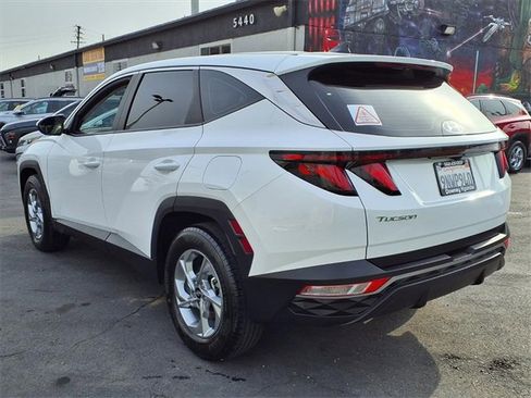 Certified 2024 Hyundai Tucson SE image 6