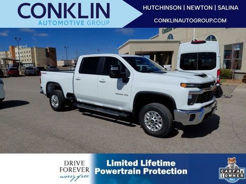 Used 2025 Chevrolet Silverado 2500 LT w/ Convenience Package AWD/4WD image 1