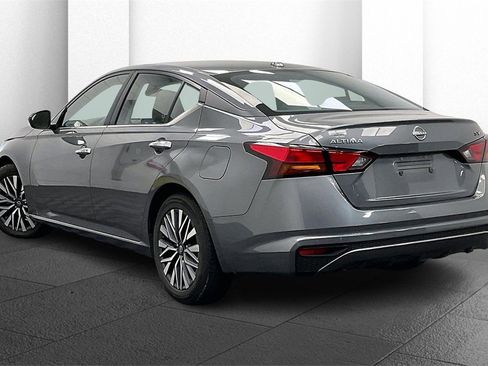 Certified 2024 Nissan Altima 2.5 SV image 9