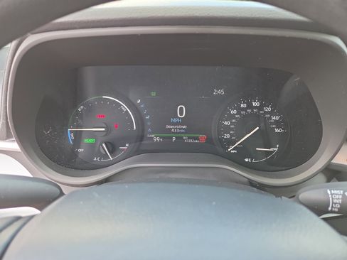 Used 2025 Toyota Sienna LE w/ LE Plus Package AWD/4WD image 22