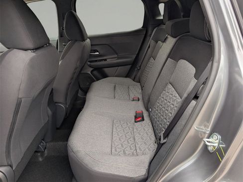 New 2026 Nissan Kicks SV image 14