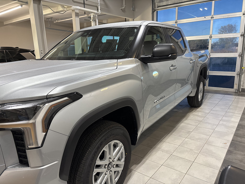 New 2026 Toyota Tundra SR5 w/ SR5 Premium Package AWD/4WD image 2