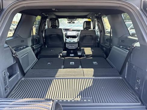 New 2027 Ford Expedition Platinum w/ Stealth Appearance Package AWD/4WD image 12