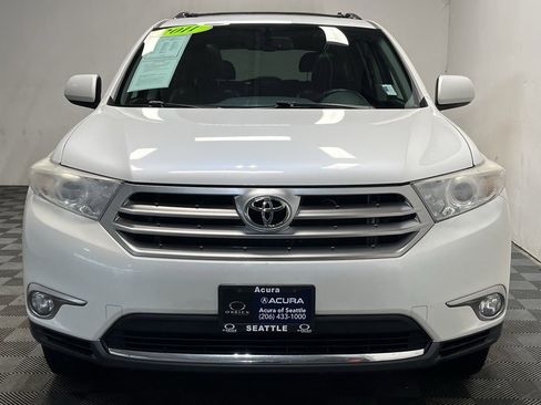 Used 2011 Toyota Highlander SE image 2