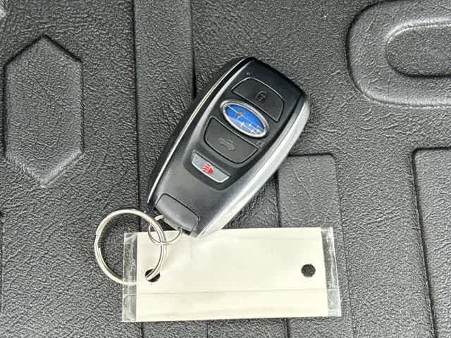Used 2025 Subaru Outback Premium AWD/4WD image 31