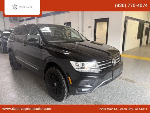 Used 2018 Volkswagen Tiguan SEL image 1