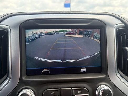 Used 2019 GMC Sierra 1500 SLE w/ SLE Value Package AWD/4WD image 23