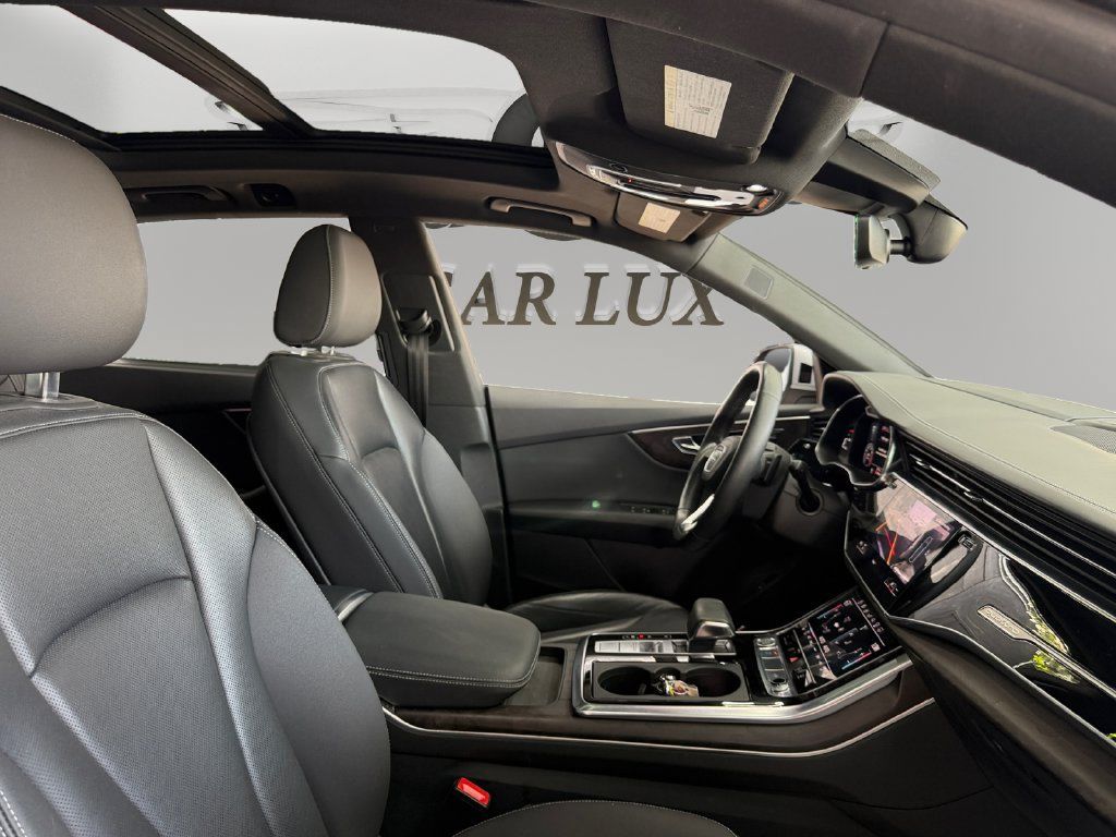 Used 2019 Audi Q8 Prestige w/ Towing Package AWD/4WD image 15