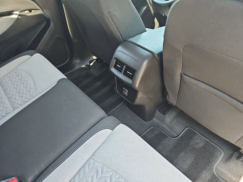 Used 2022 Chevrolet Equinox LT FWD image 11