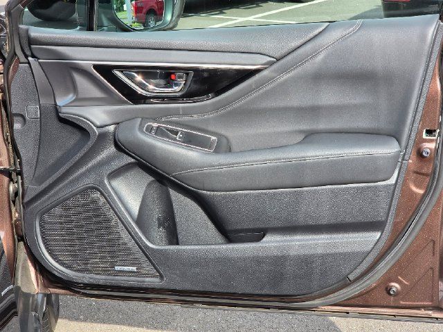 Used 2020 Subaru Outback Limited AWD/4WD image 10