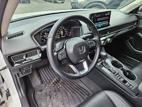 Used 2024 Honda Civic Touring image 16
