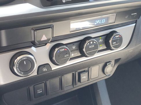 Certified 2023 Toyota Tacoma SR AWD/4WD image 27