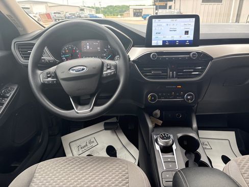 Used 2020 Ford Escape SE FWD image 5