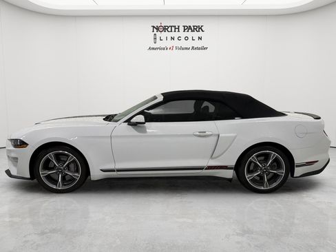 Used 2023 Ford Mustang GT Premium w/ Equipment Group 401A RWD image 2