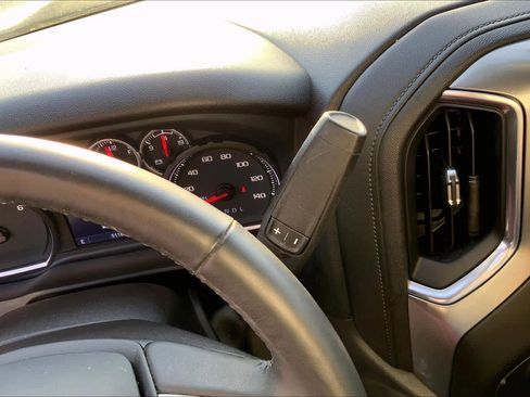 Used 2022 Chevrolet Silverado 1500 LT image 16