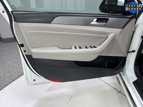 Used 2016 Hyundai Sonata SE image 6