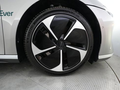 Used 2023 Lucid Air Touring image 20