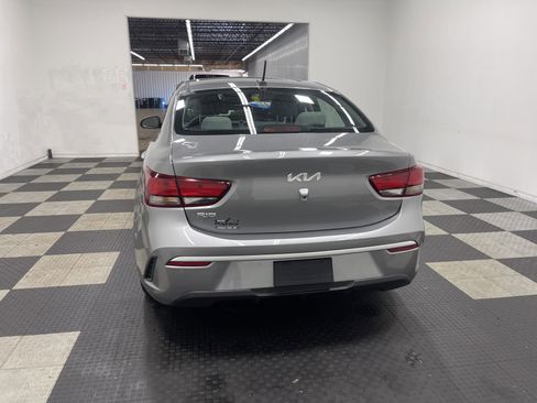 Used 2022 Kia Rio S w/ Technology Package image 3