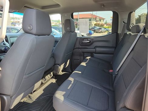 Used 2022 Chevrolet Silverado 1500 LT RWD image 9