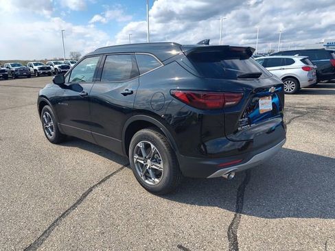 New 2026 Chevrolet Blazer LT w/ Convenience Package AWD/4WD image 4