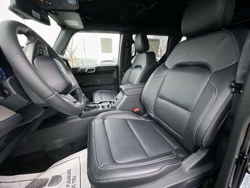 New 2025 Ford Bronco Outer Banks w/ Sasquatch Package image 14