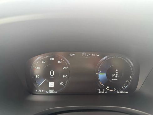 Used 2022 Volvo S60 T8 R-Design Expression image 15