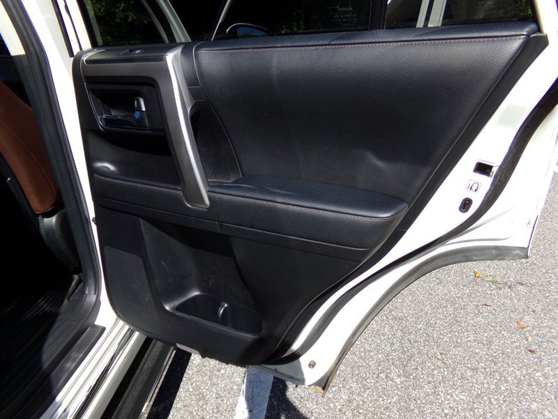 Used 2021 Toyota 4Runner Limited AWD/4WD image 47