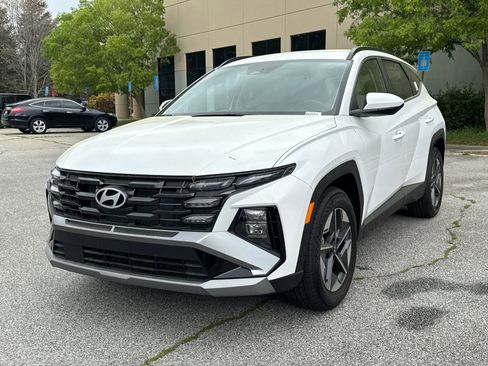 Certified 2025 Hyundai Tucson SEL image 1