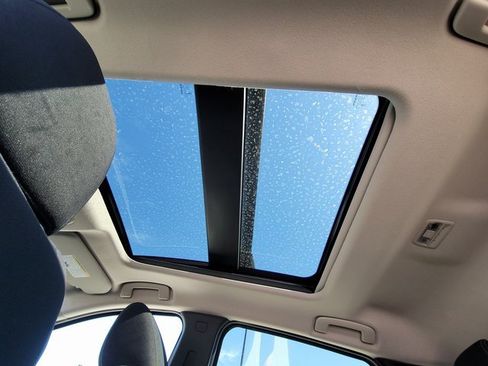 New 2026 Nissan Kicks SV w/ SV Premium Package image 9