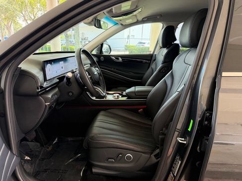 Used 2025 Genesis GV80 2.5T Standard AWD/4WD image 6