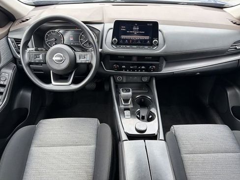 Certified 2023 Nissan Rogue SV image 4