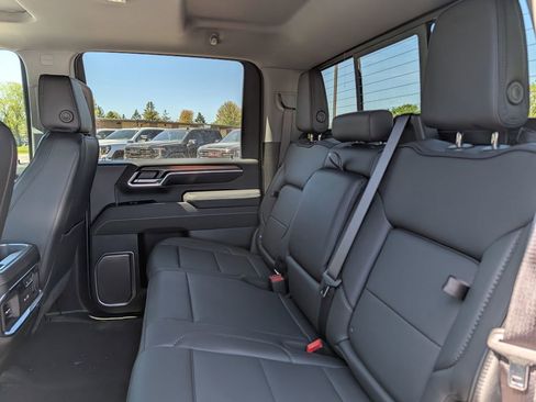 New 2026 GMC Sierra 3500 Denali w/ Denali Reserve Package AWD/4WD image 36