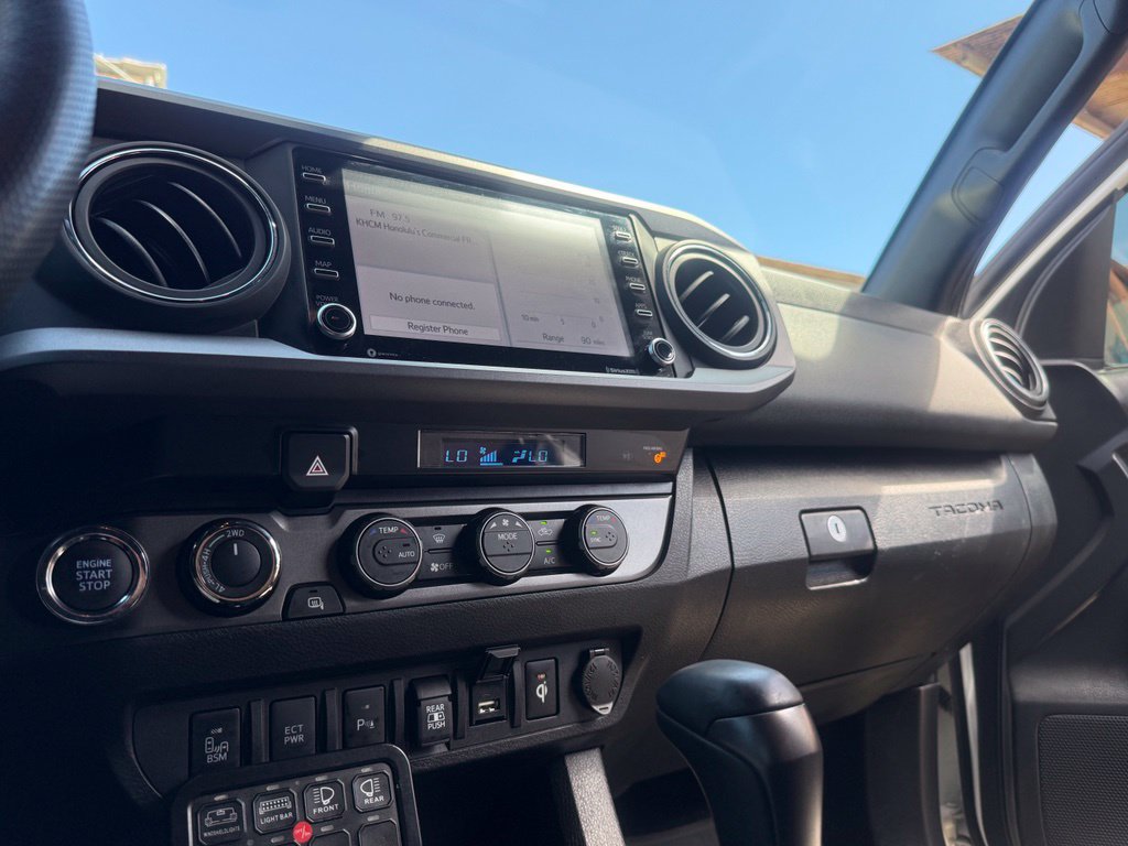 Used 2022 Toyota Tacoma TRD Sport w/ Technology Package AWD/4WD image 22