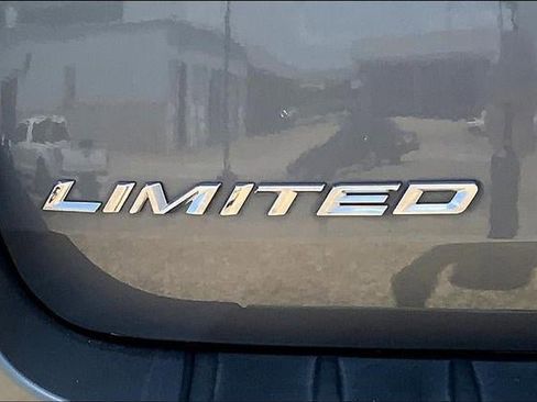 Used 2023 Ford Explorer XLT w/ Equipment Group 202A image 72