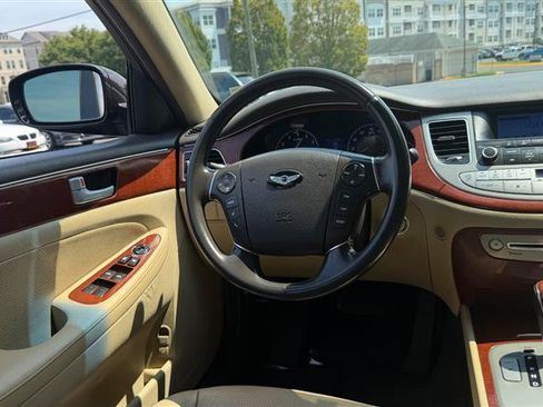Used 2014 Hyundai Genesis 3.8 RWD image 20