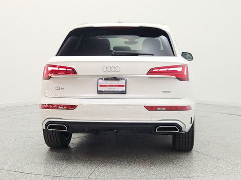 Used 2023 Audi Q5 2.0T Premium Plus w/ Premium Plus Package AWD/4WD image 6