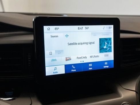 Used 2022 Ford Explorer XLT w/ Class IV Trailer Tow Package AWD/4WD image 4