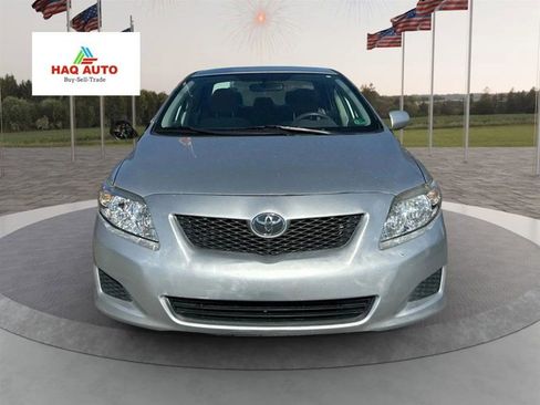 Used 2009 Toyota Corolla Sedan 4D image 2