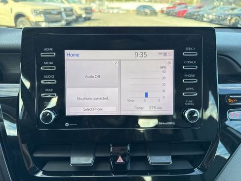 Used 2021 Toyota Camry SE image 20