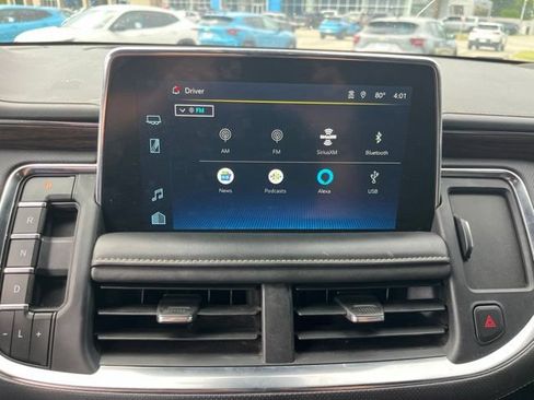 Used 2023 Chevrolet Suburban Premier AWD/4WD image 24