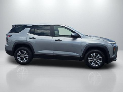 Used 2026 Chevrolet Equinox LT FWD image 4
