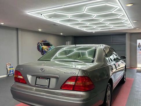 Used 2002 Lexus LS 430 image 7