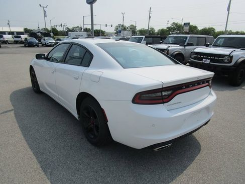 Used 2022 Dodge Charger SXT w/ Leather Interior Group image 4